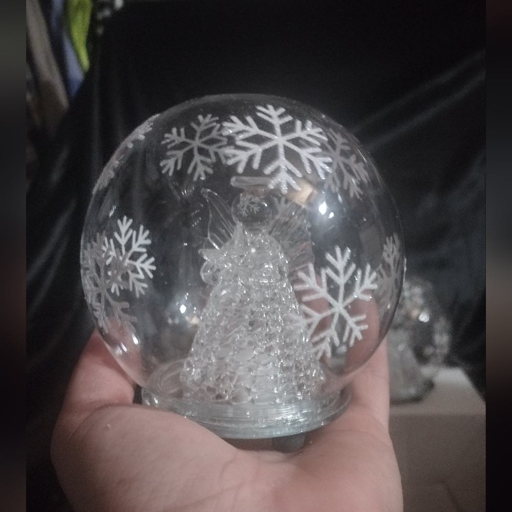Angel Snowball - Picture 4 of 4
